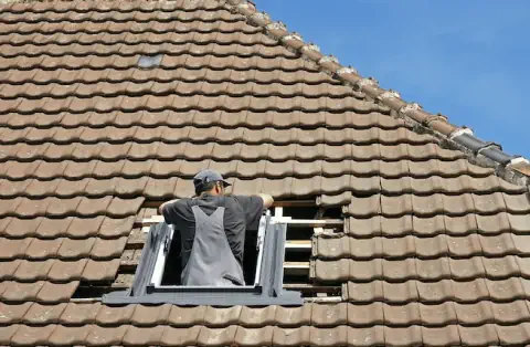 Pose de velux - Doussay